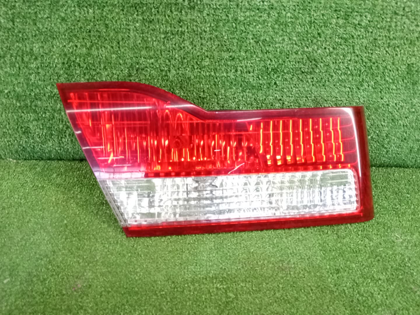 Вставка между стопов левая задняя HONDA ACCORD CF3 1 ракурс Вставка между стопов левая задняя HONDA ACCORD CF3 1 ракурс