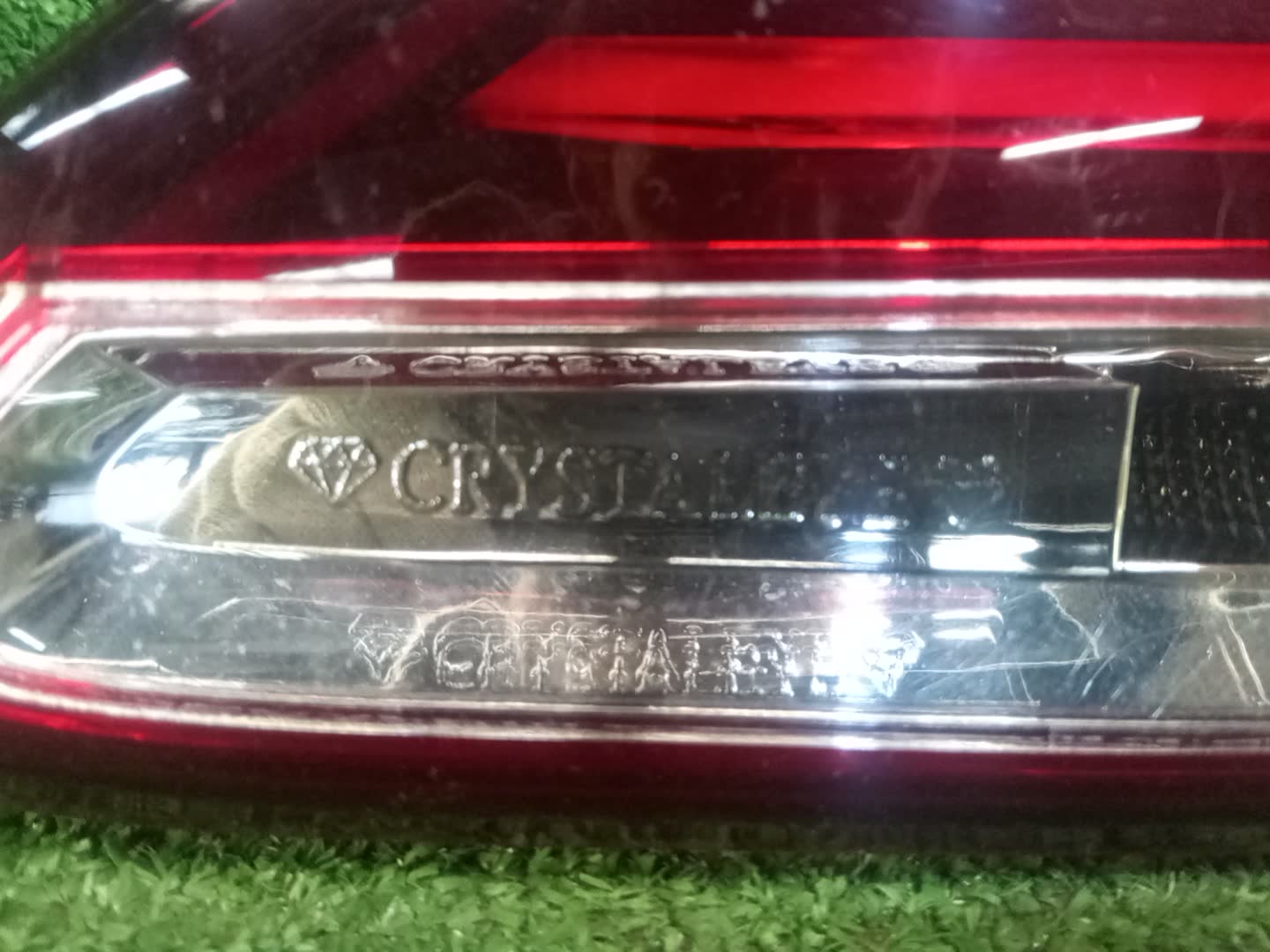 Вставка между стопов левая задняя LEXUS RX350 GGL10W 2 ракурс