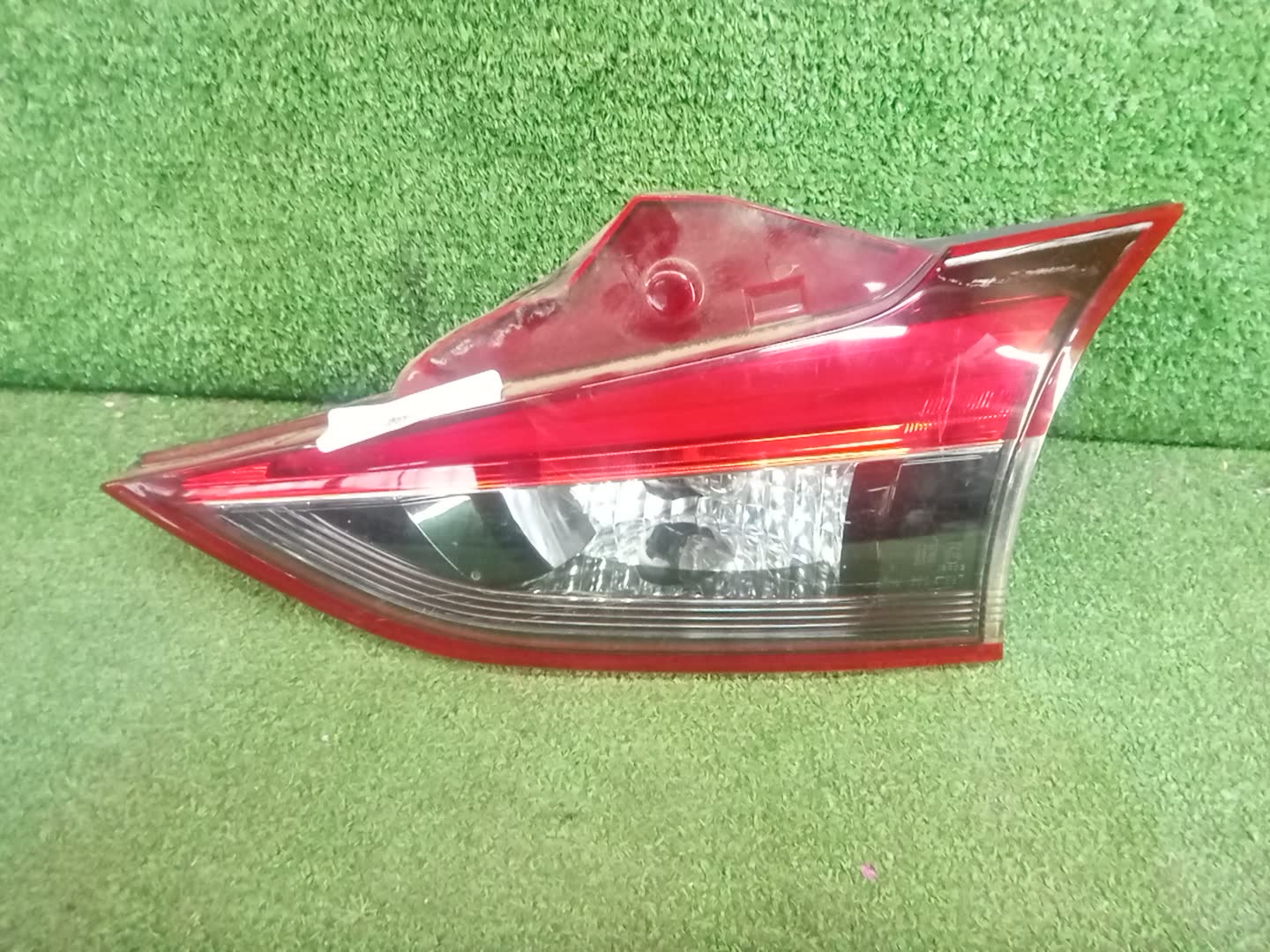 Вставка между стопов правая задняя MAZDA ATENZA GJ5FW 1 ракурс