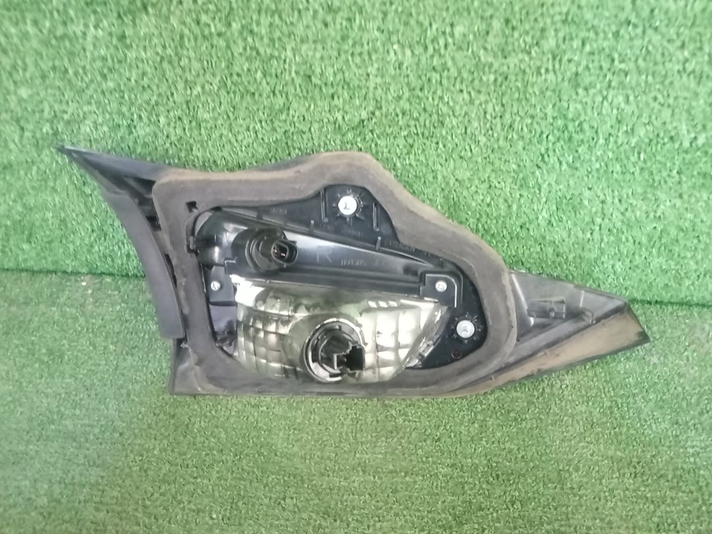 Вставка между стопов правая задняя MAZDA ATENZA GJ5FW 2 ракурс