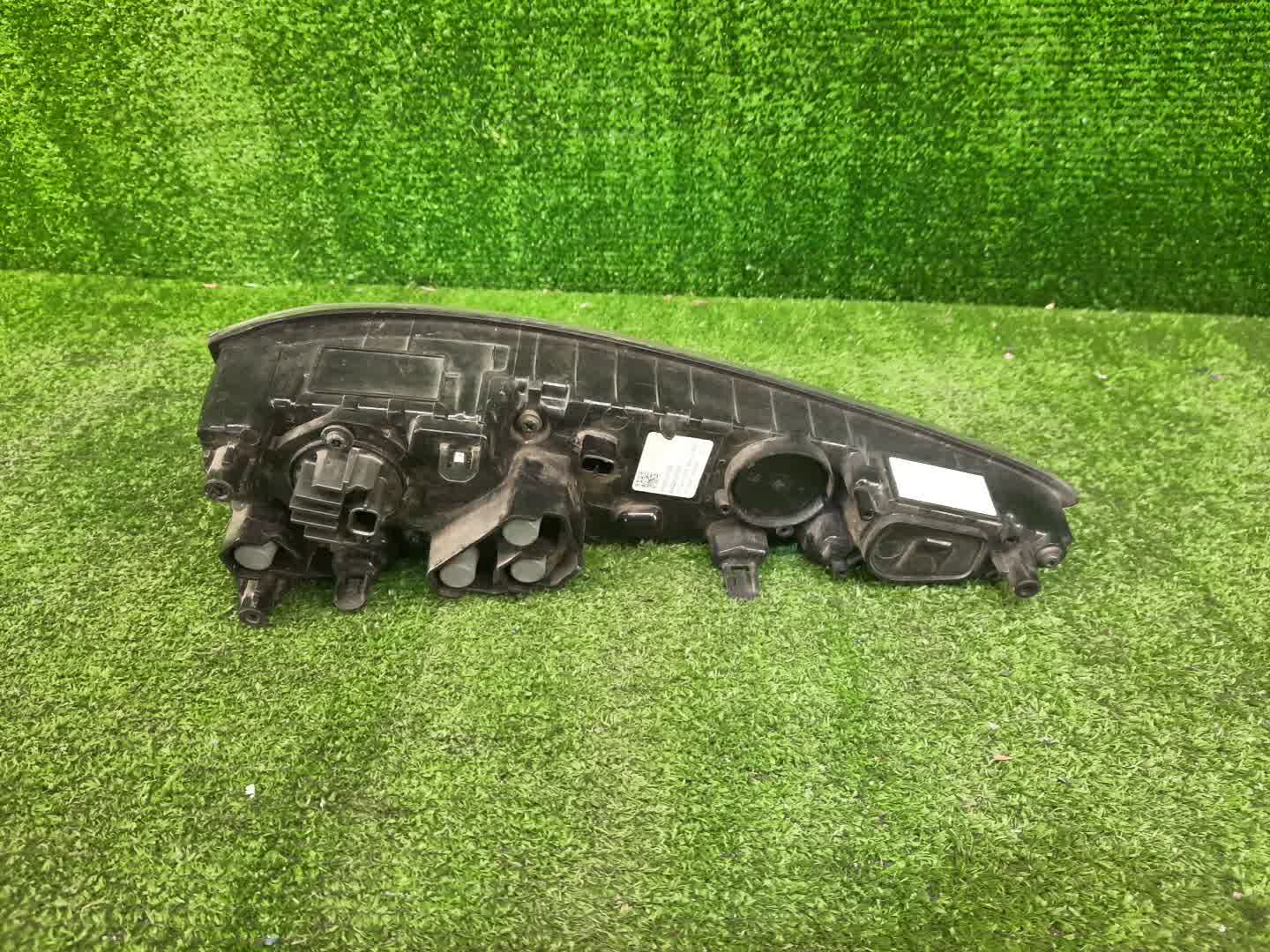 Вставка между стопов левая задняя TOYOTA PRIUS ZVW50, ZVW51, ZVW55 4 ракурс