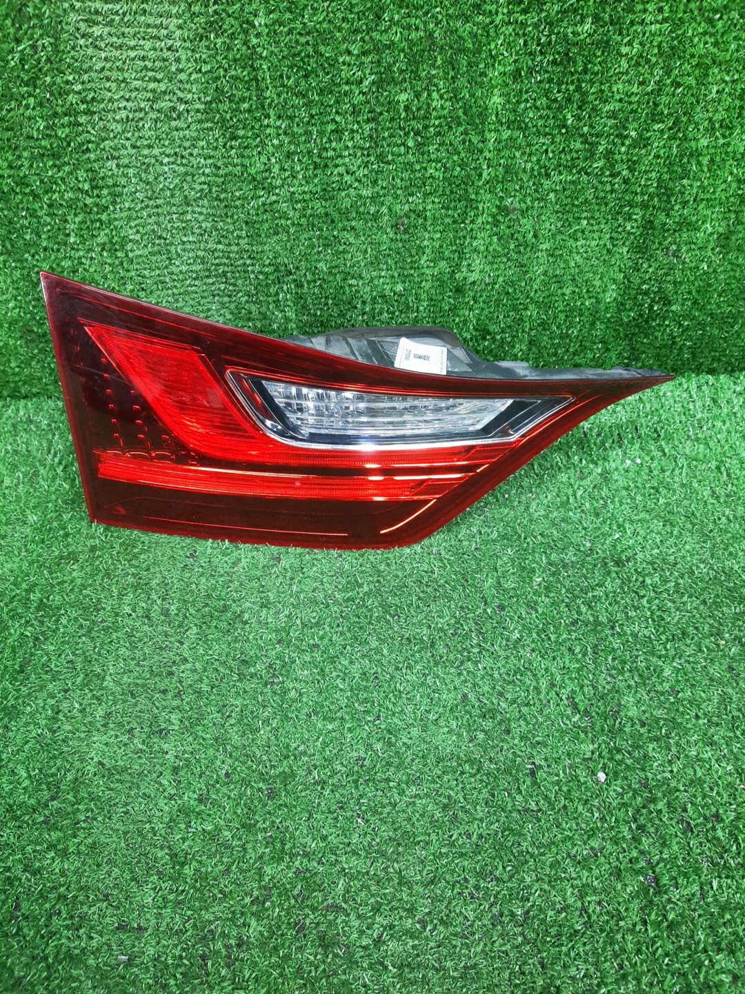 Вставка между стопов левая задняя LEXUS GS250 GRL11 1 ракурс