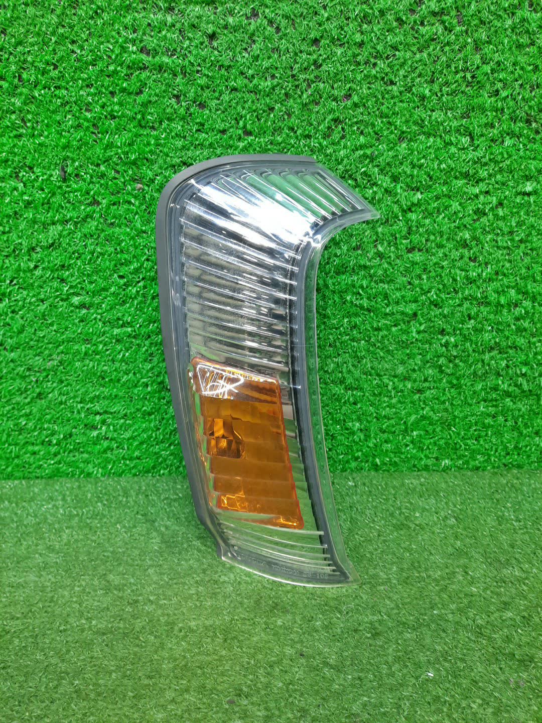 Габарит правый передний TOYOTA HIACE REGIUS KCH40G, RCH47W, RCH41W, KCH40W, LXH49V, KCH41W, KCH46W 1 ракурс