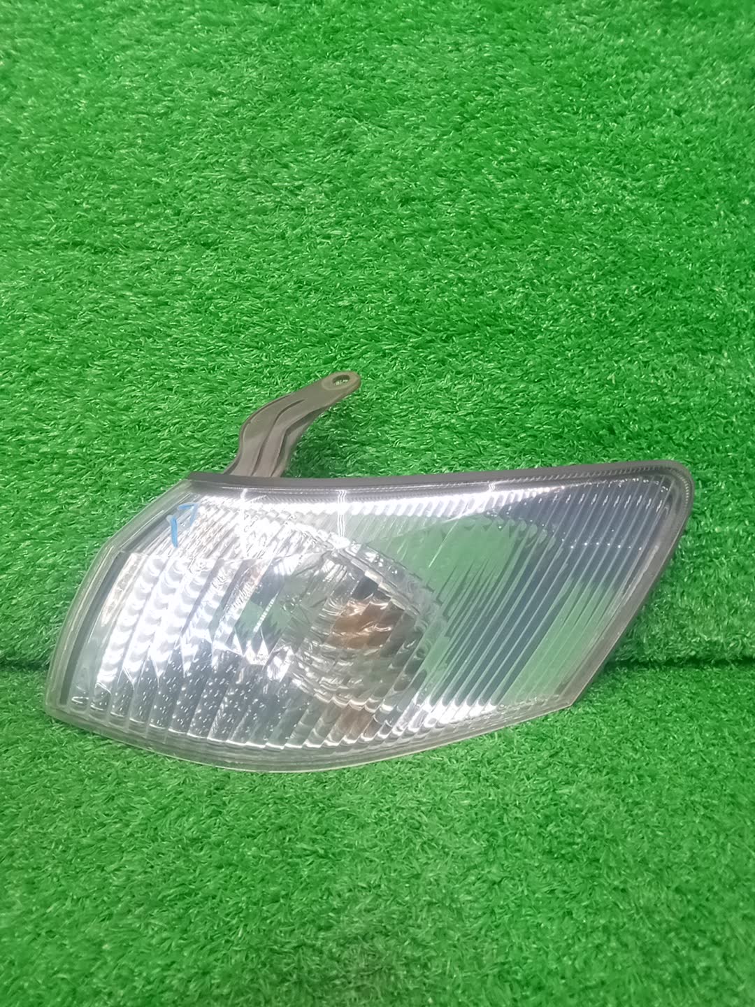 Габарит левый передний TOYOTA CAMRY GRACIA MCV21W, MCV25W, SXV20W, MCV20W, SXV25W 1 ракурс