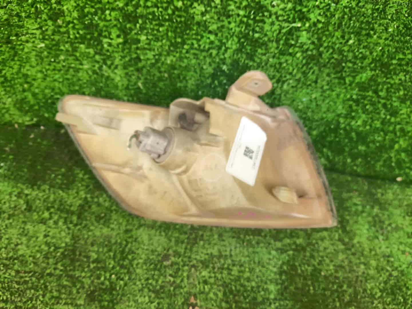 Габарит левый передний TOYOTA CORONA PREMIO CT211, ST210, AT210, AT211, ST215, CT210, CT215 2 ракурс