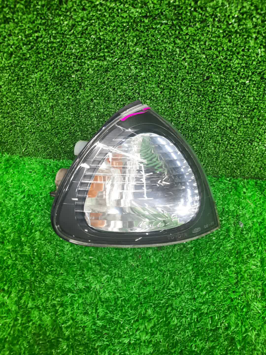 Габарит правый передний TOYOTA CALDINA ST215W, ST210G, ST215G, CT216, ST210, AT211, ST215, CT216G, AT211G 1 ракурс