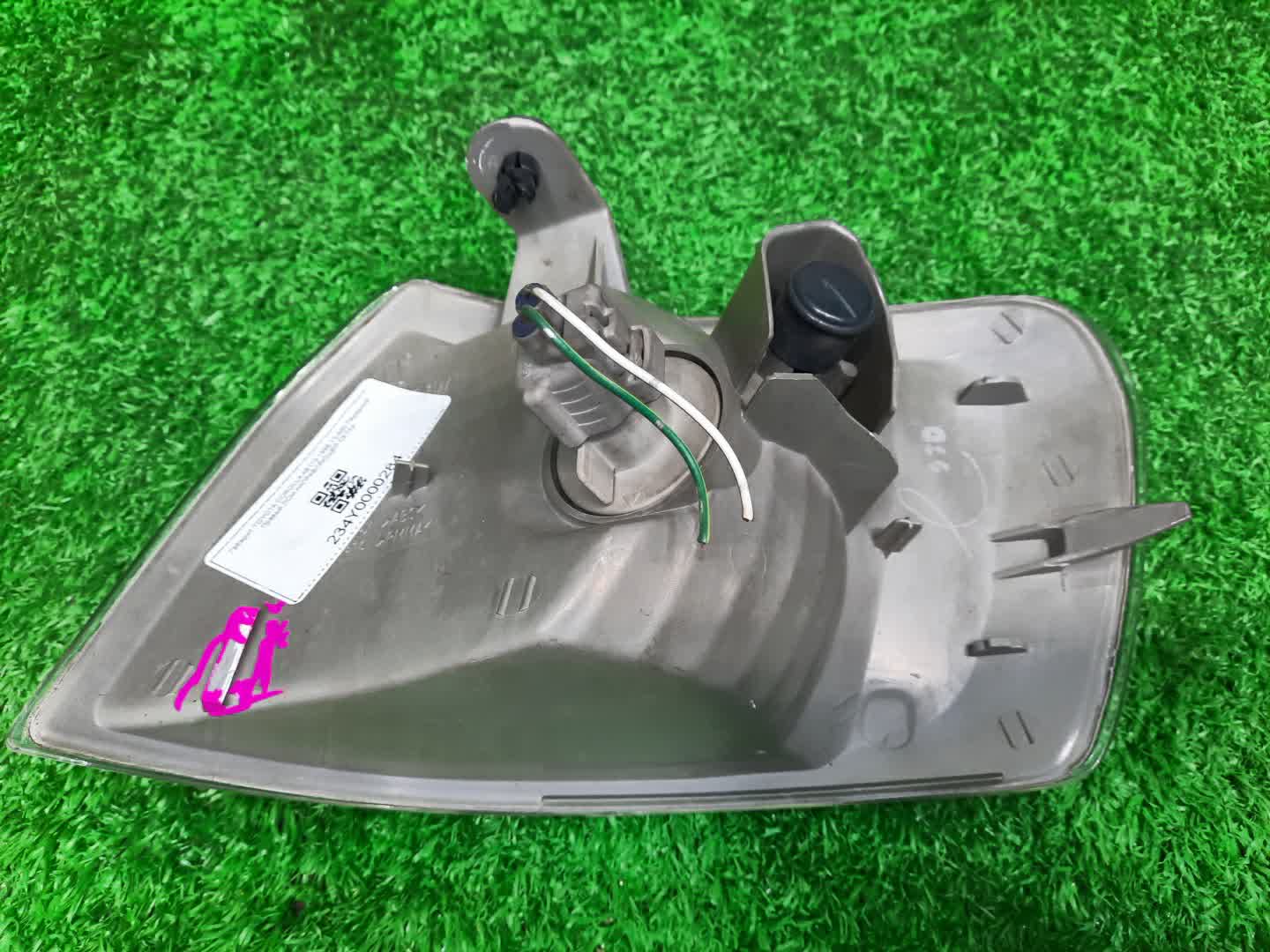 Габарит правый передний TOYOTA COROLLA AE111, AE114, AE110, EE111, CE110, CE114 3 ракурс