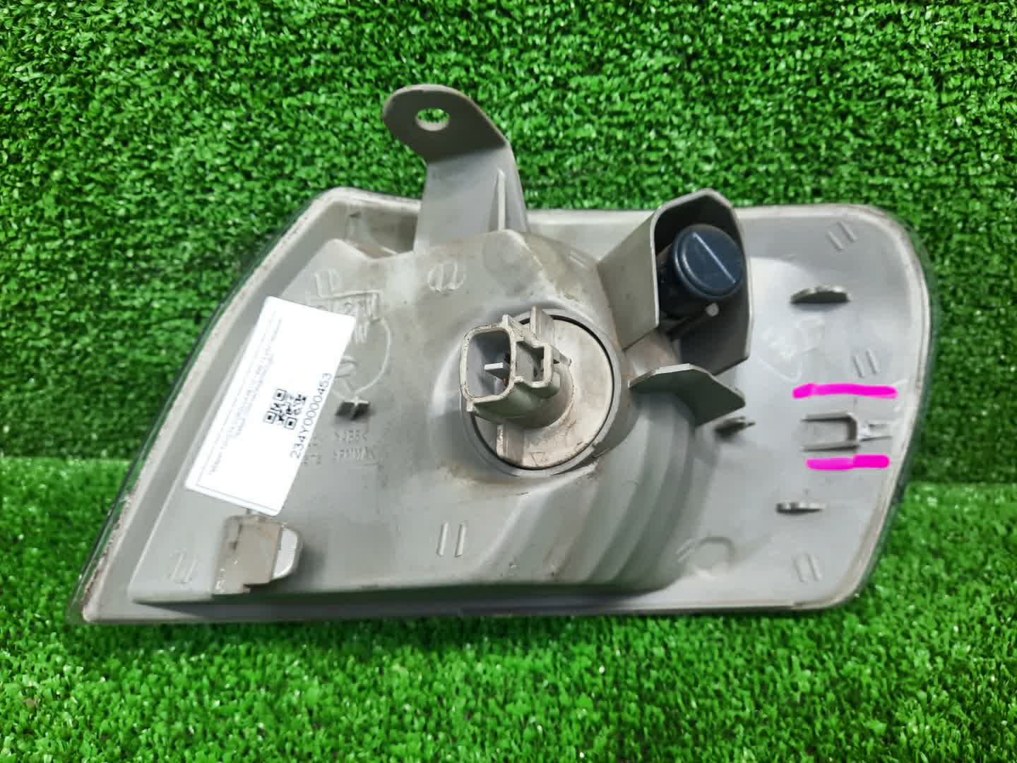 Габарит правый передний TOYOTA COROLLA AE111, AE114, AE110, EE111, CE110, CE114 2 ракурс