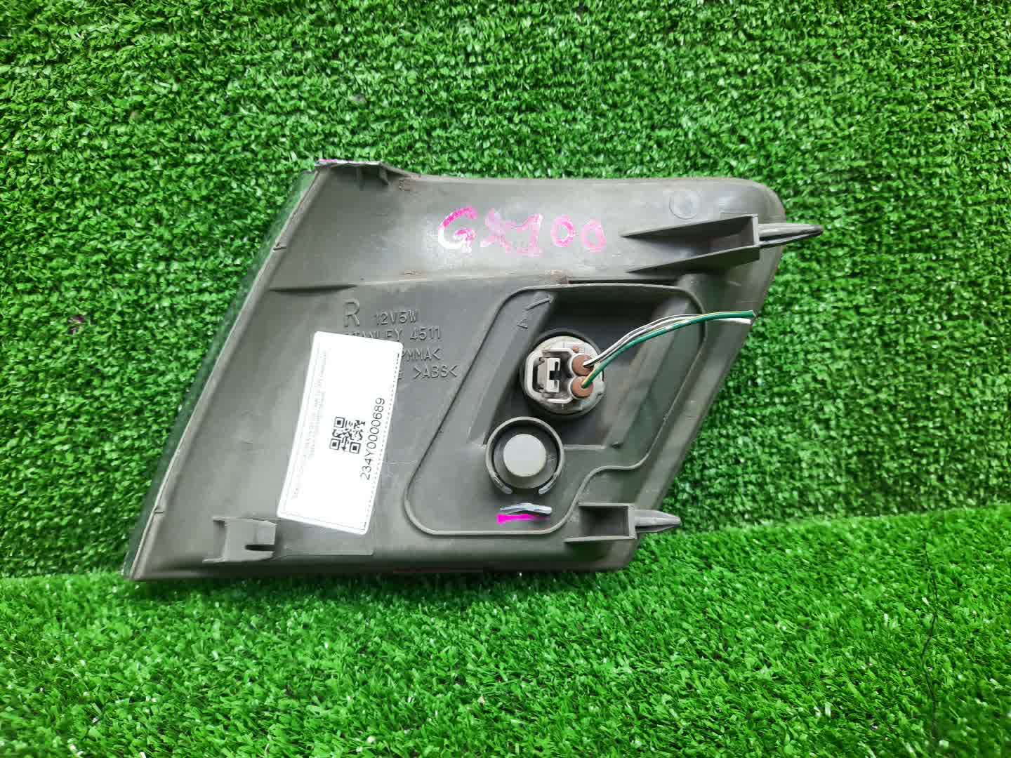 Габарит правый передний TOYOTA CRESTA GX100, JZX100, JZX101, LX100, GX105, JZX105, SX100 3 ракурс