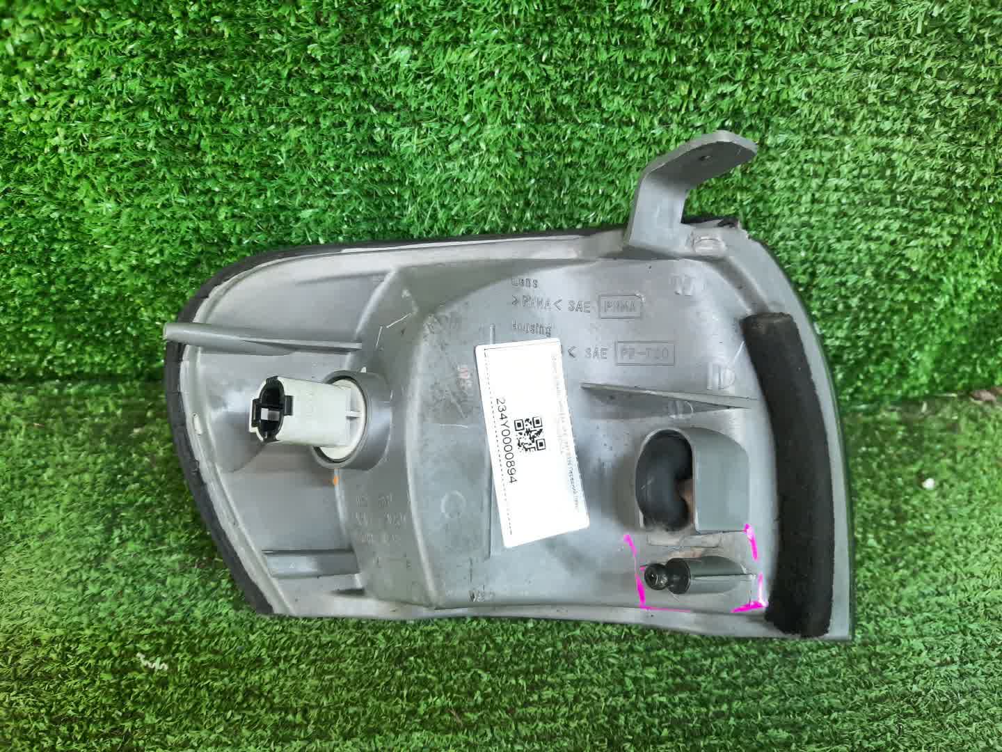 Габарит левый передний SUBARU IMPREZA GC8, GF2, GF3, GF5, GF8, GF1, GF4, GC1, GF6, GC4, GC6 2 ракурс