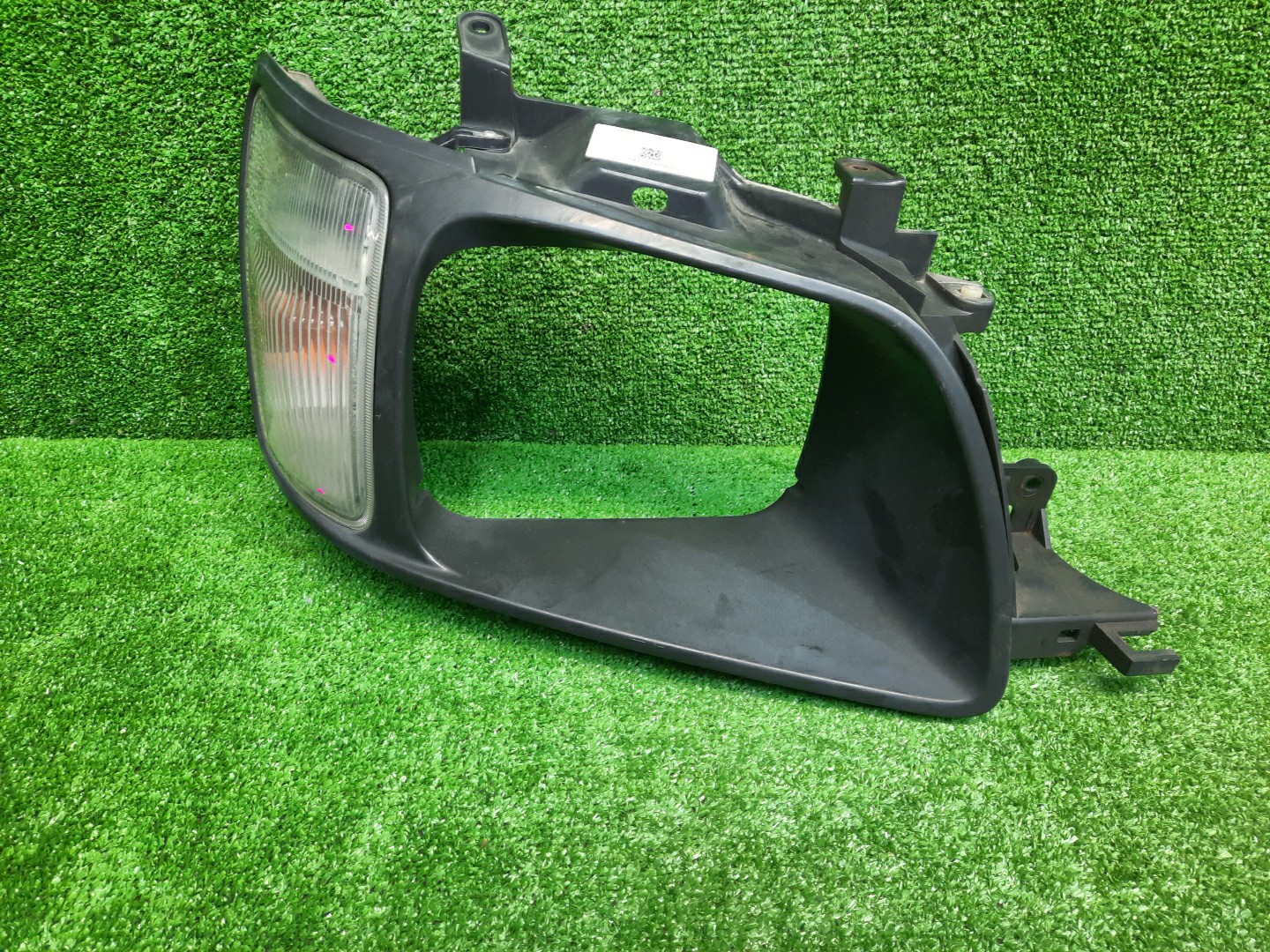 Габарит правый передний TOYOTA TOWN ACE NOAH, LITE ACE NOAH, NOAH, LITE ACE CR40G, SR40G, SR50G, CR50G, CR42V, CR51V, CR41V, KR40V, KR42V, CR52V, KR41V 1 ракурс