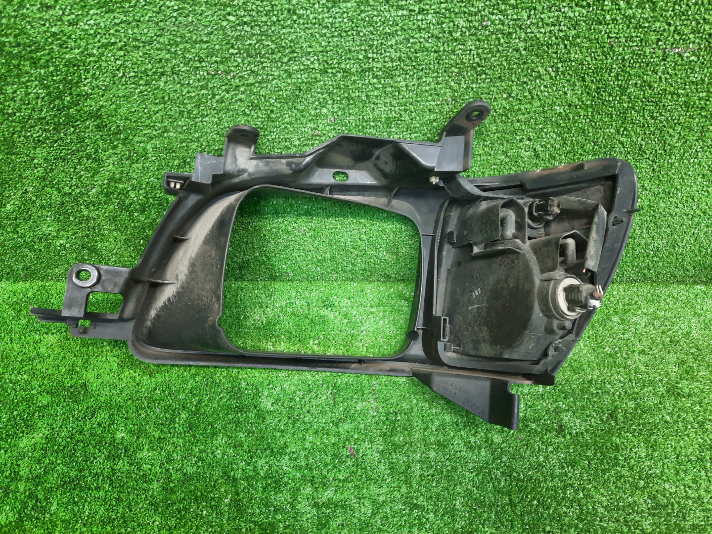 Габарит правый передний TOYOTA TOWN ACE NOAH, LITE ACE NOAH, NOAH, LITE ACE CR40G, SR40G, SR50G, CR50G, CR42V, CR51V, CR41V, KR40V, KR42V, CR52V, KR41V 4 ракурс