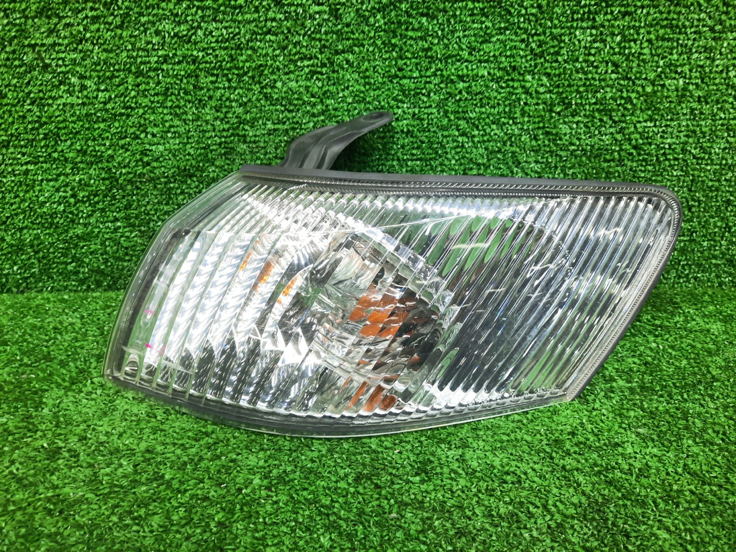 Габарит левый передний TOYOTA CAMRY GRACIA MCV21W, MCV25W, SXV20W, MCV20W, SXV25W 1 ракурс