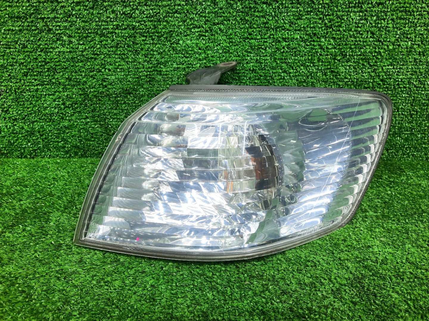 Габарит левый передний TOYOTA CAMRY GRACIA MCV21W, MCV25W, SXV20W, MCV20W, SXV25W 1 ракурс