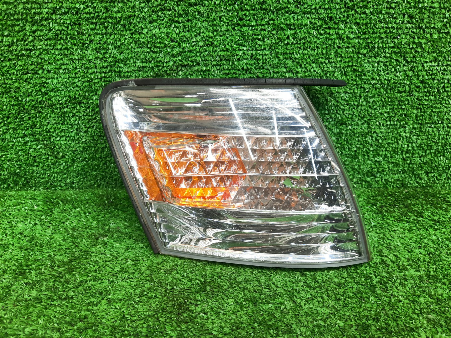 Габарит правый передний TOYOTA CRESTA GX100, JZX100, JZX101, LX100, GX105, JZX105, SX100 1 ракурс