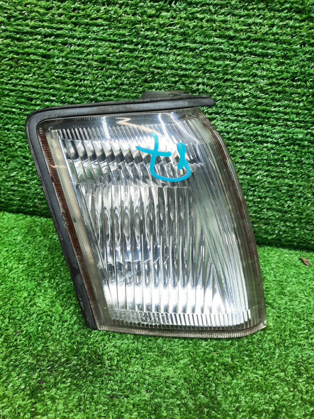 Габарит правый передний TOYOTA CROWN JZS151, JZS155, GS151, LS151, JZS157, JZS153 1 ракурс