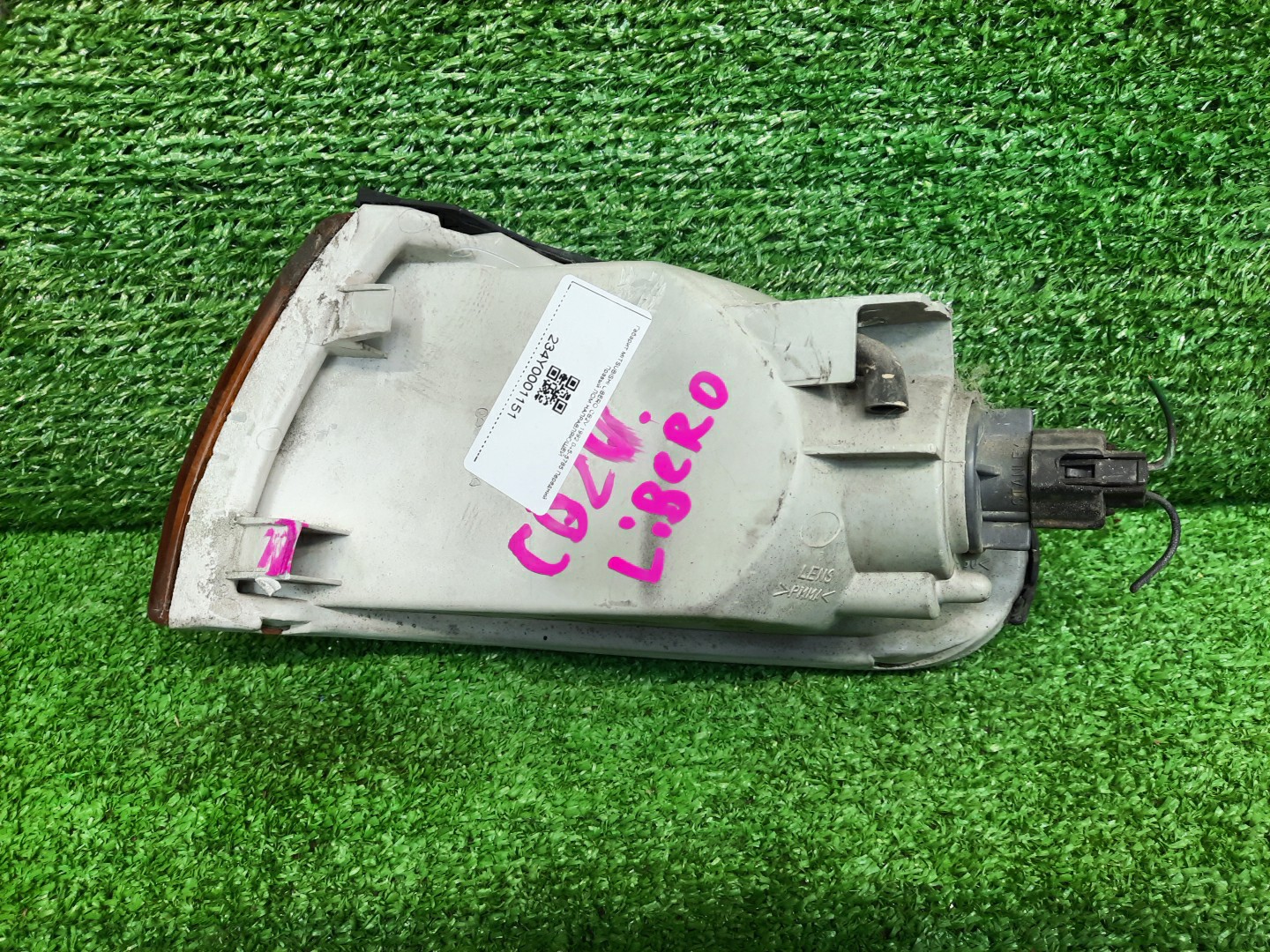 Габарит правый передний MITSUBISHI LIBERO CD2V, CD5W, CB8V, CB2W, CB2V, CB5W, CB8W, CD8V, CD8W, CB4W 2 ракурс Габарит правый передний MITSUBISHI LIBERO CD2V, CD5W, CB8V, CB2W, CB2V, CB5W, CB8W, CD8V, CD8W, CB4W 2 ракурс