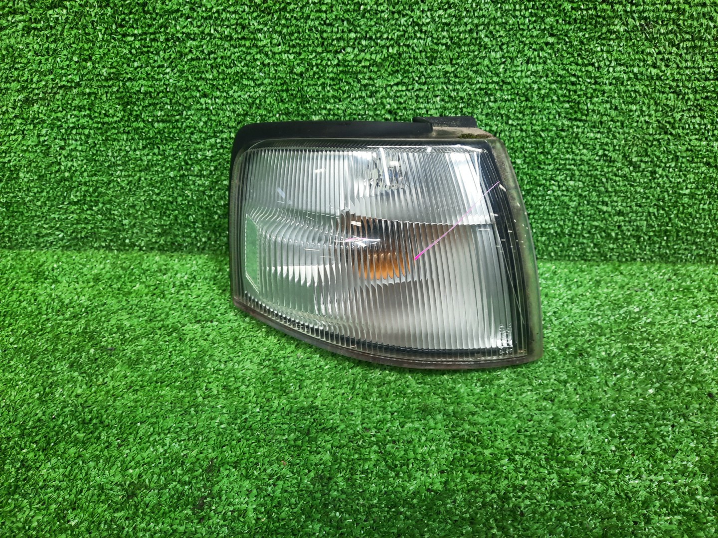 Габарит правый передний MAZDA DEMIO DW3W, DW5W 1 ракурс