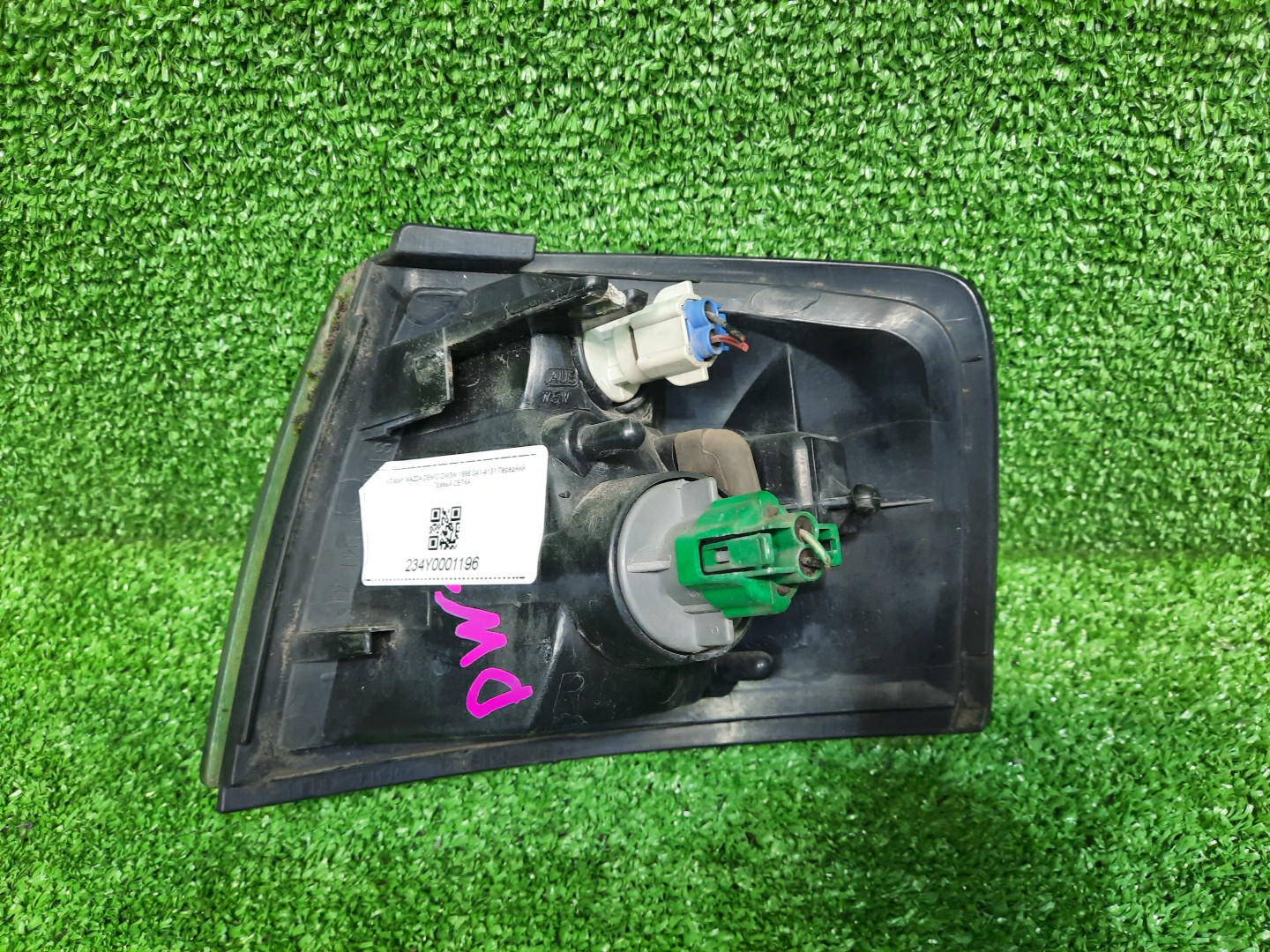 Габарит правый передний MAZDA DEMIO DW3W, DW5W 3 ракурс