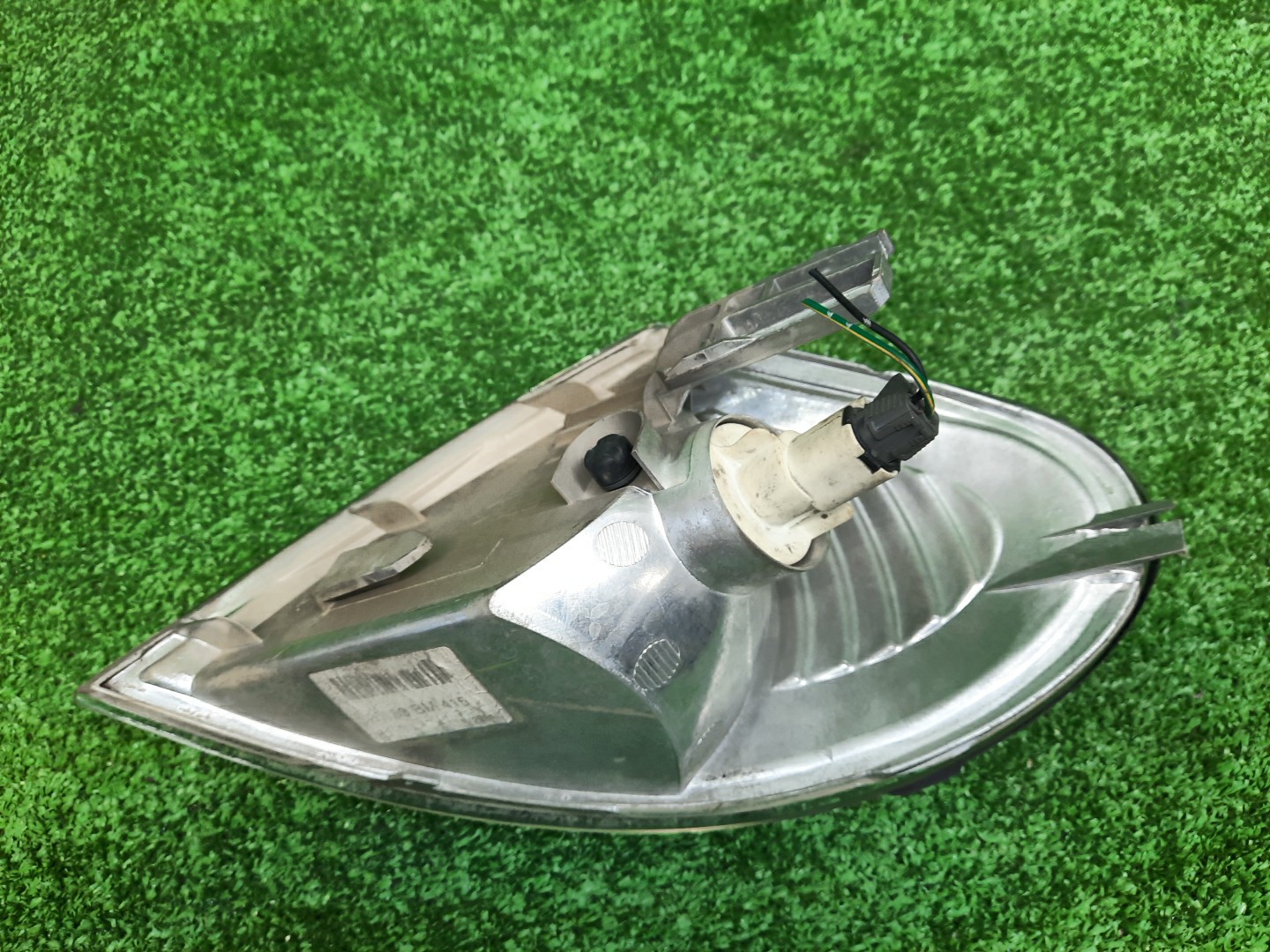 Габарит правый передний NISSAN BLUEBIRD SYLPHY G10, QG10, FG10, TG10, QNG10 2 ракурс