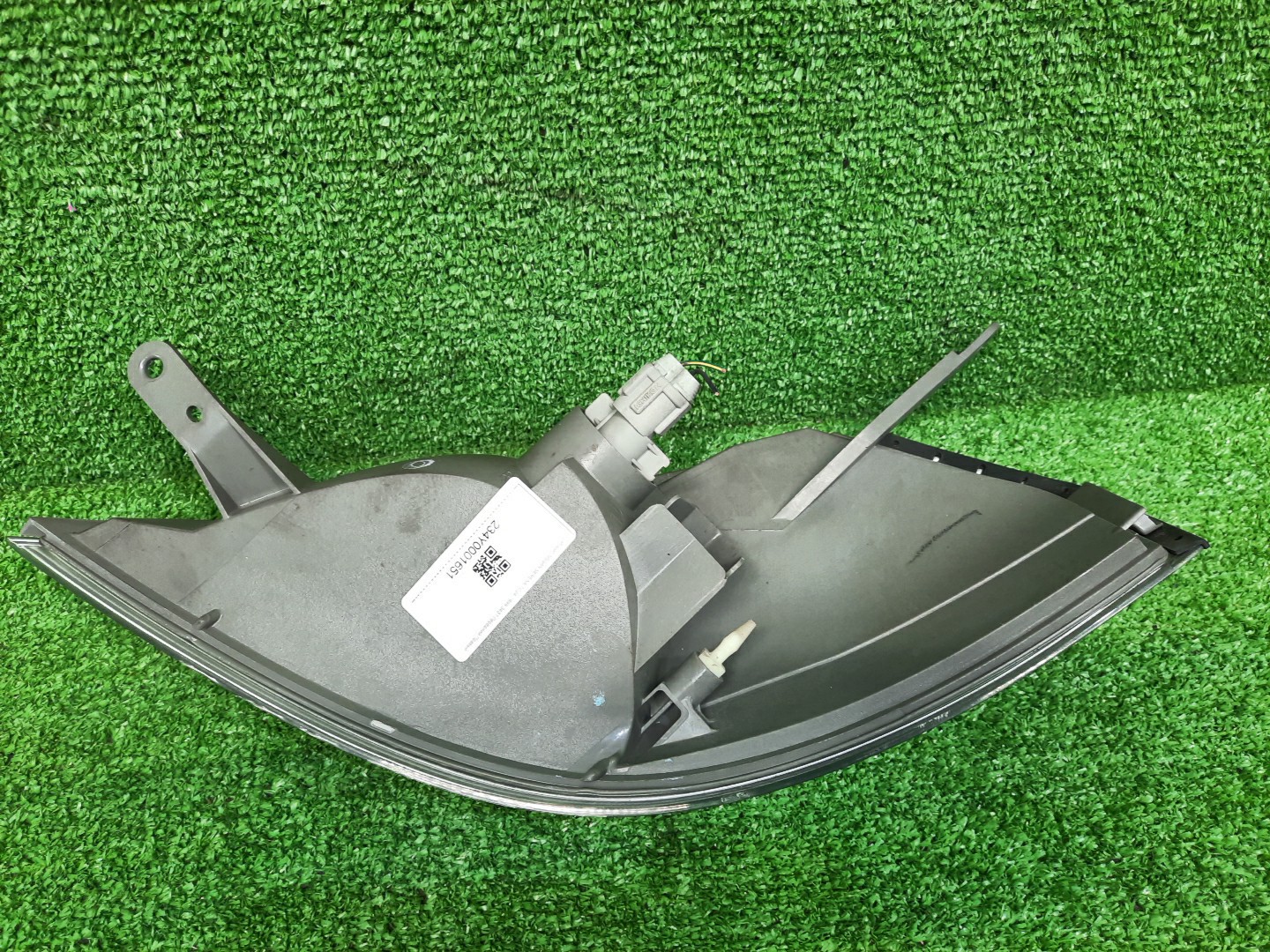 Габарит правый передний NISSAN SERENA TNC24, TC24, RC24, PC24, PNC24, VC24, VNC24 3 ракурс