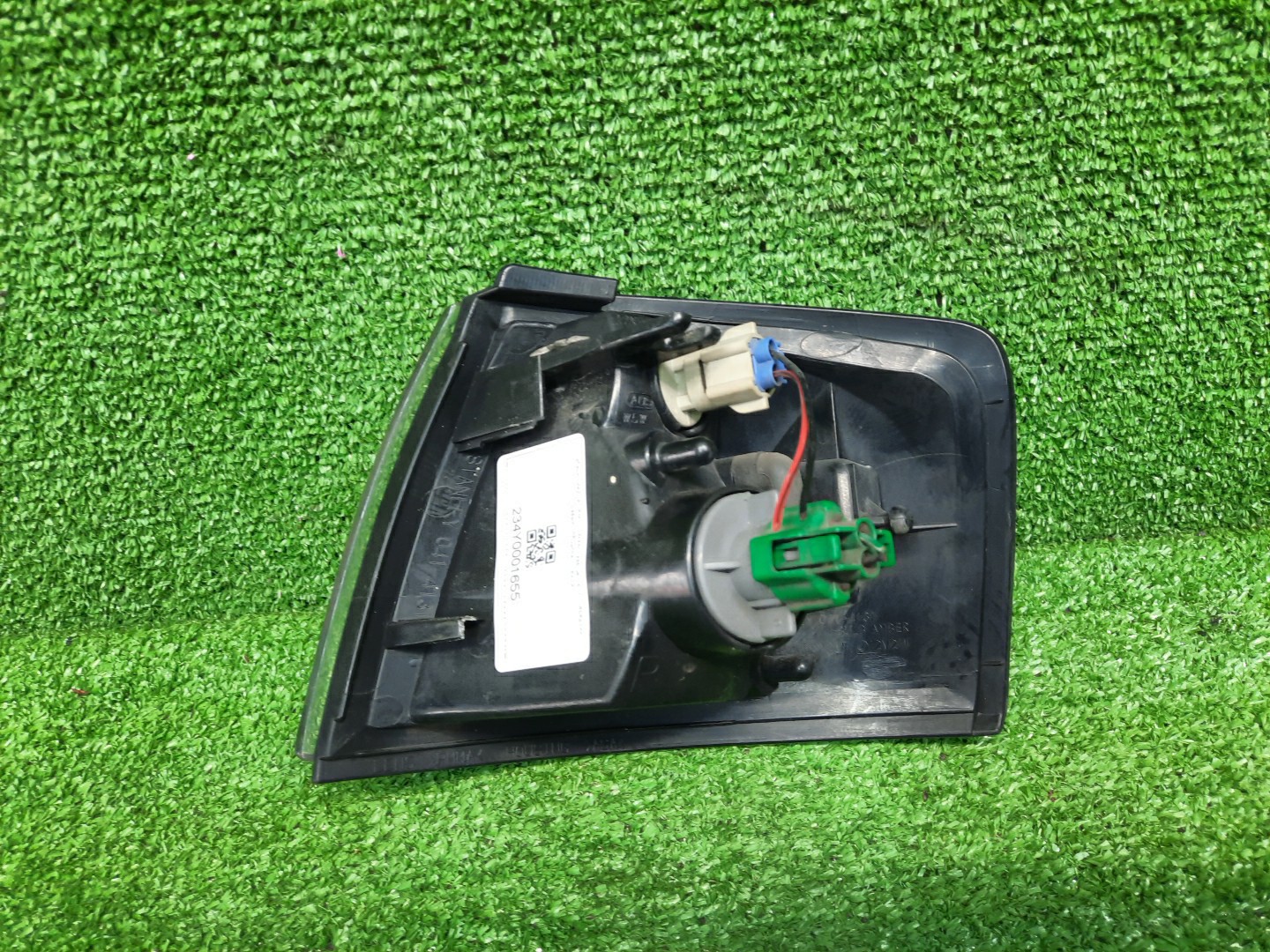 Габарит правый передний MAZDA DEMIO DW3W, DW5W 3 ракурс