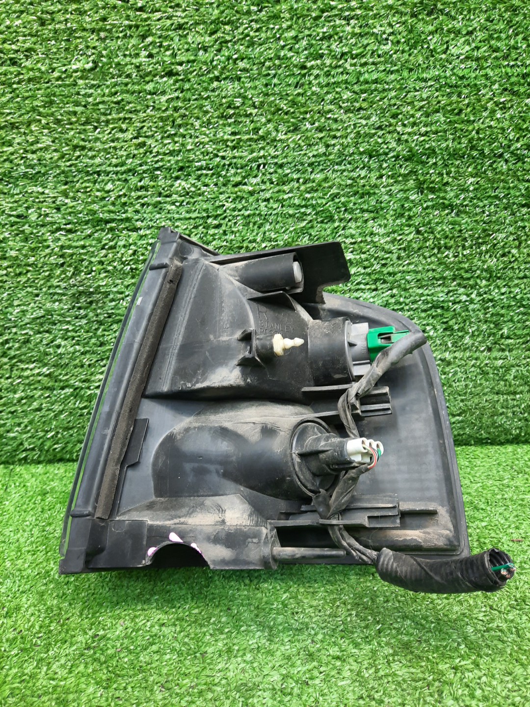 Габарит правый передний MAZDA DELICA, BONGO, VANETTE SKF2LM, SK82TM, SK22L, SK82M, SK82V, SK82T, SK22M, SK22V, SKF2V, SK82VN, SKF2TN, SK82TN, SK22TN 4 ракурс