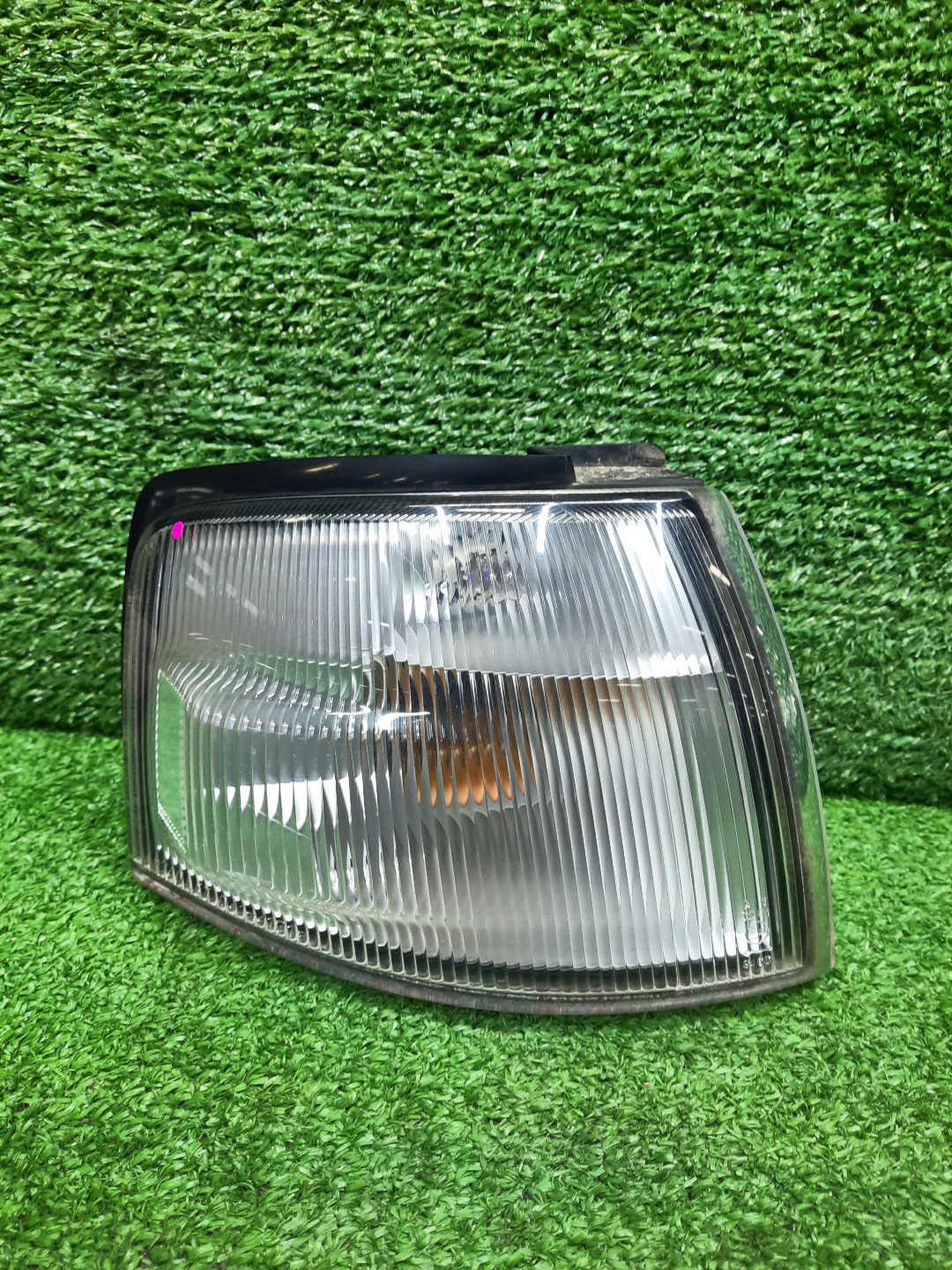 Габарит правый передний MAZDA DEMIO DW3W, DW5W 1 ракурс