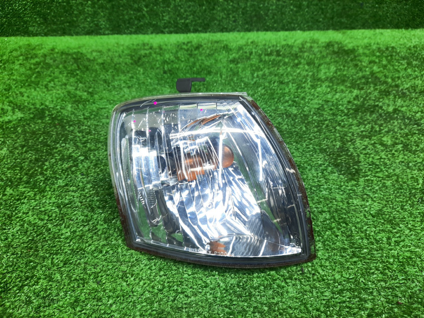 Габарит правый передний MAZDA DEMIO DW3W, DW5W 1 ракурс