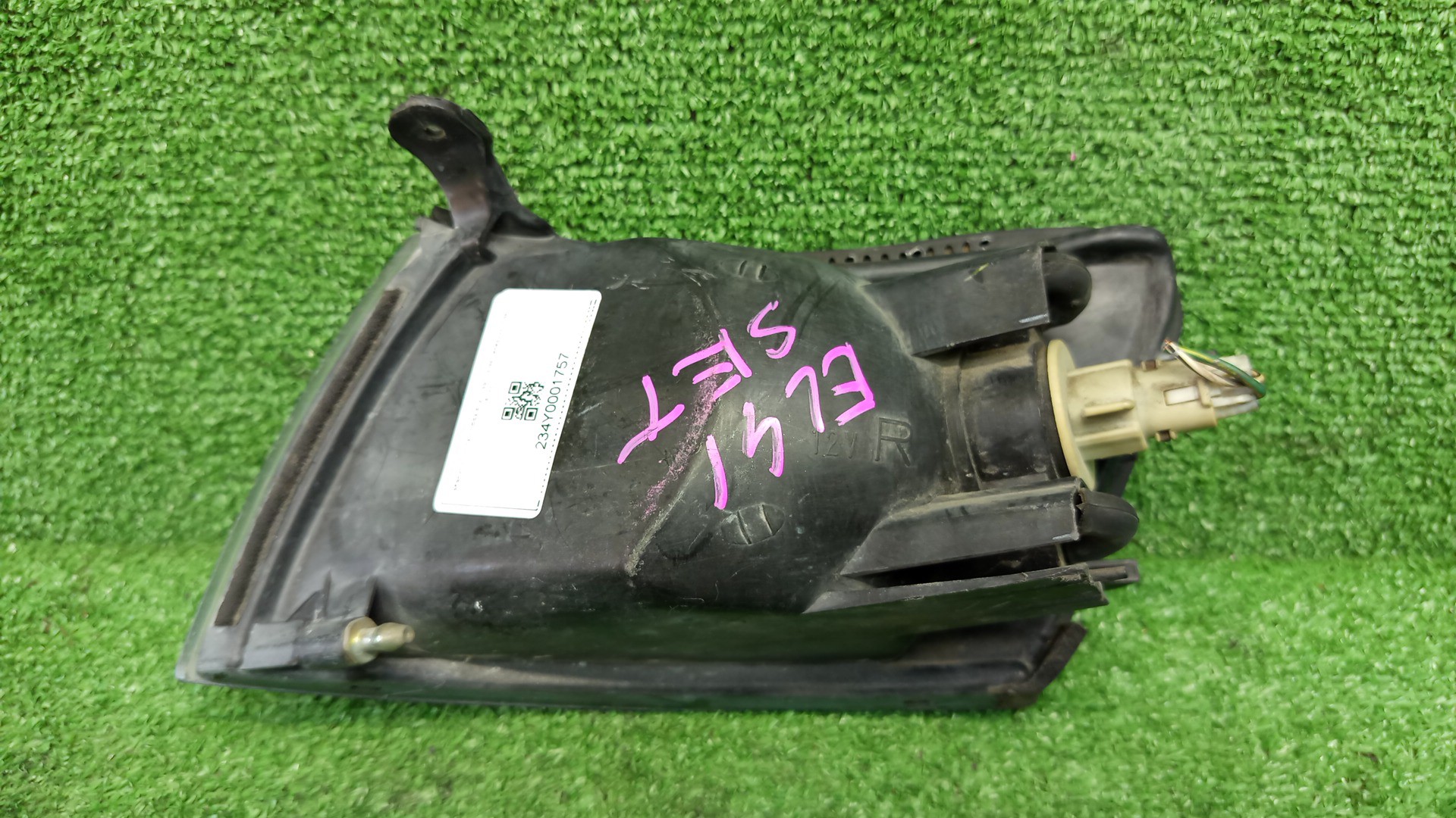 Габарит правый передний TOYOTA CORSA, TERCEL EL43, EL41, EL45, NL40 3 ракурс