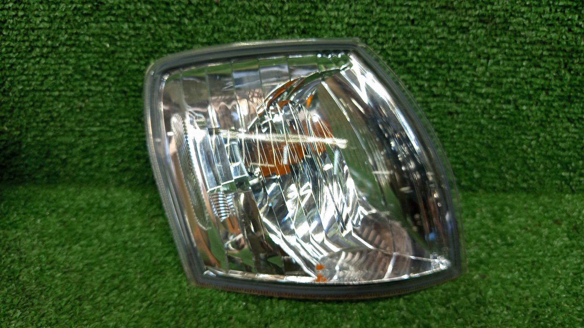 Габарит правый передний MAZDA DEMIO DW3W, DW5W 1 ракурс