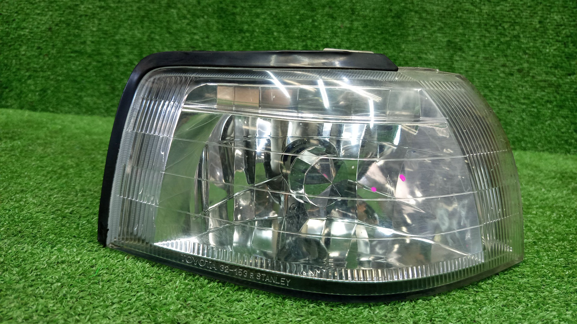 Габарит правый передний TOYOTA VISTA SV40, SV41, CV40, SV42, SV43 1 ракурс
