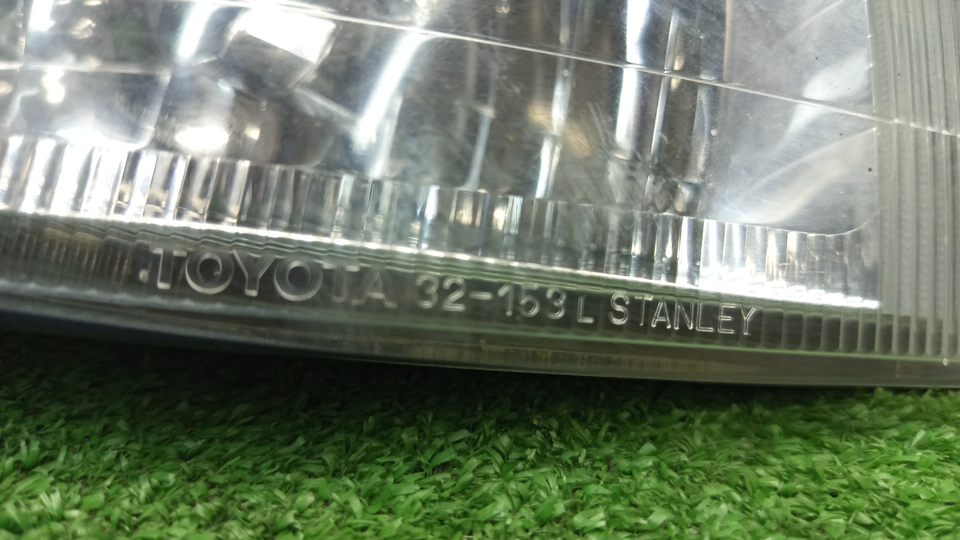 Габарит левый передний TOYOTA VISTA SV40, SV41, CV40, SV42, SV43 2 ракурс