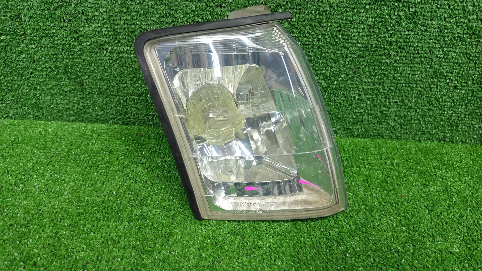 Габарит правый передний TOYOTA CROWN JZS151, JZS155, GS151, LS151, JZS157, JZS153 1 ракурс