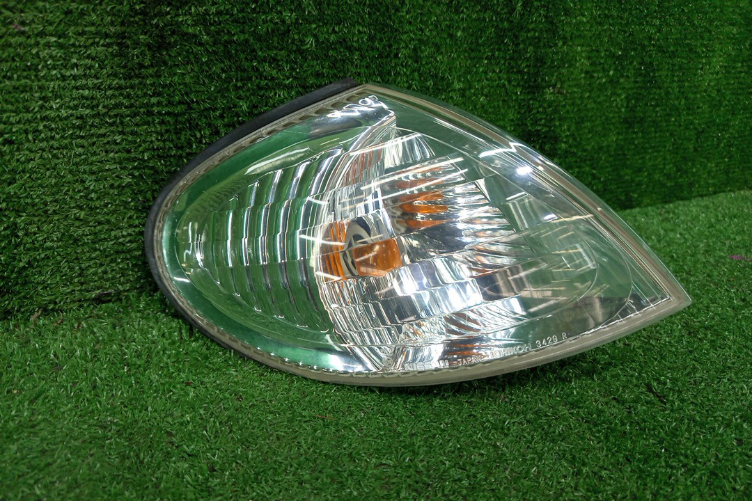 Габарит правый передний NISSAN BLUEBIRD SYLPHY G10, QG10, FG10, TG10, QNG10 1 ракурс
