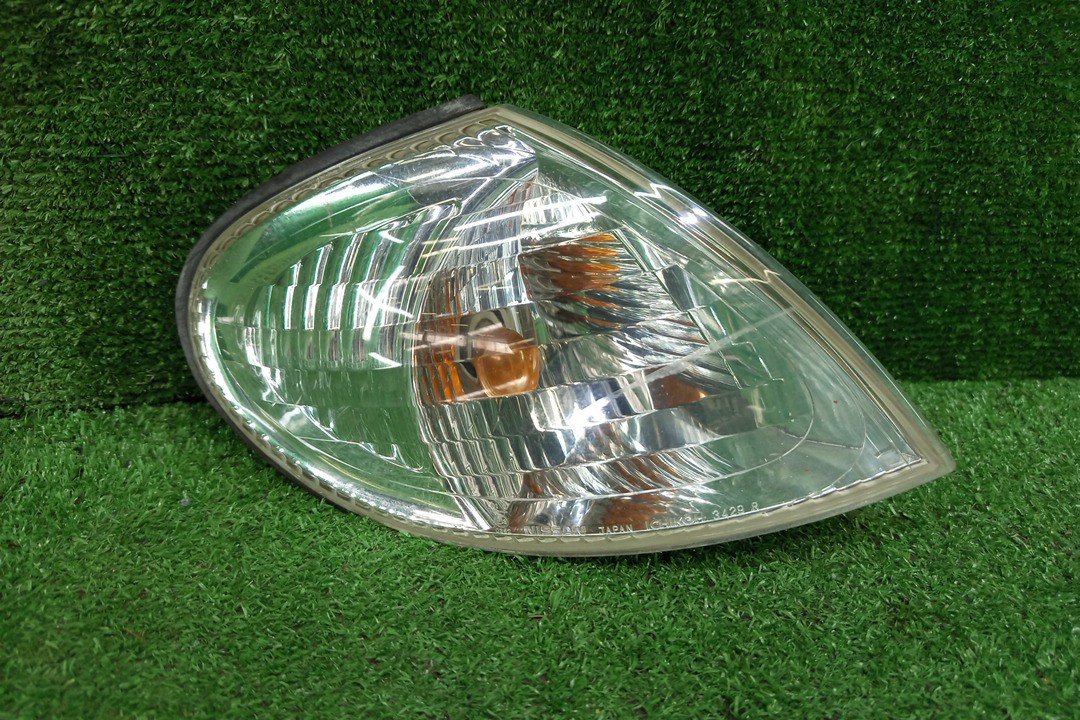 Габарит правый передний NISSAN BLUEBIRD SYLPHY G10, QG10, FG10, TG10, QNG10 1 ракурс