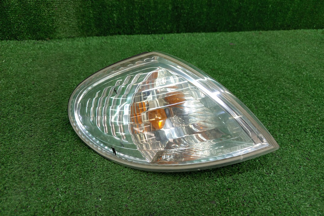 Габарит правый передний NISSAN BLUEBIRD SYLPHY G10, QG10, FG10, TG10, QNG10 1 ракурс