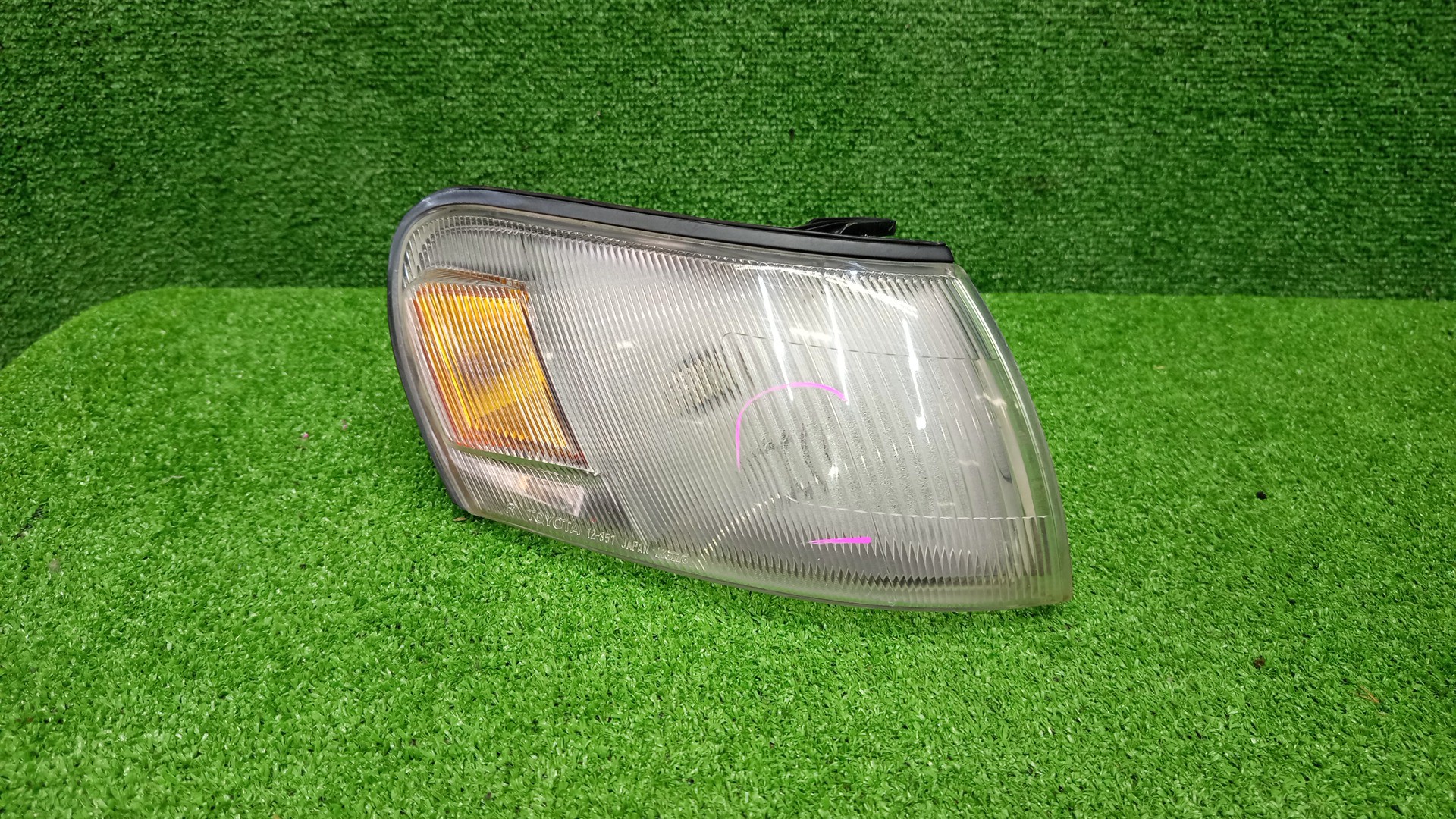 Габарит правый передний TOYOTA COROLLA AE100, AE101, AE109, EE101, EE102, EE103, EE104, AE104, CE107, EE107, CE100, CE106, EE106, CE102, CE104, CE109, CE105, EE108 1 ракурс