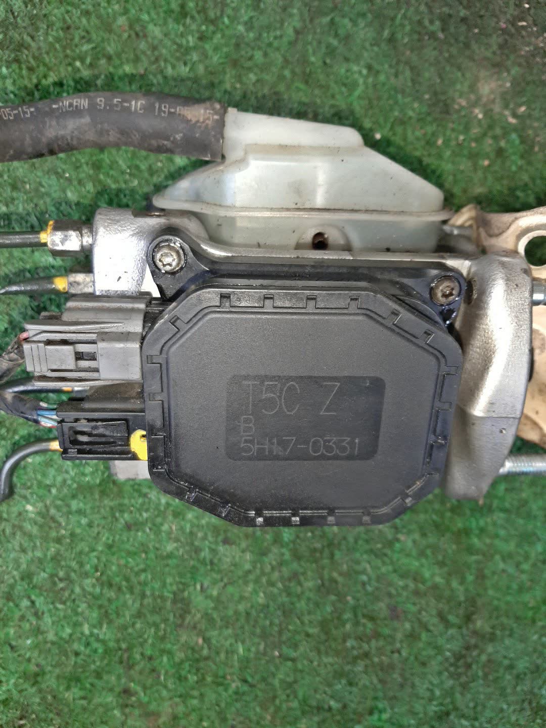 Главный тормозной цилиндр HONDA GRACE GM5 LEB 630 3 ракурс