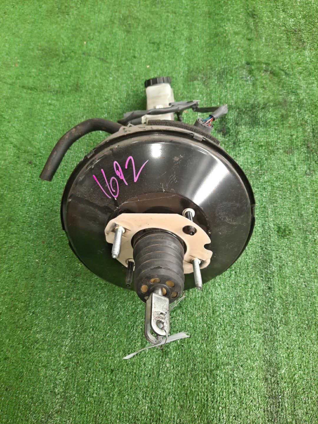Главный тормозной цилиндр MAZDA CX-8 KG2P SH-VPTS 1692 1 ракурс