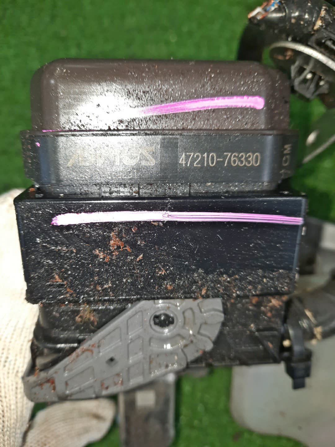 Главный тормозной цилиндр LEXUS UX300E KMA10 4KM 47210-76330 3 ракурс