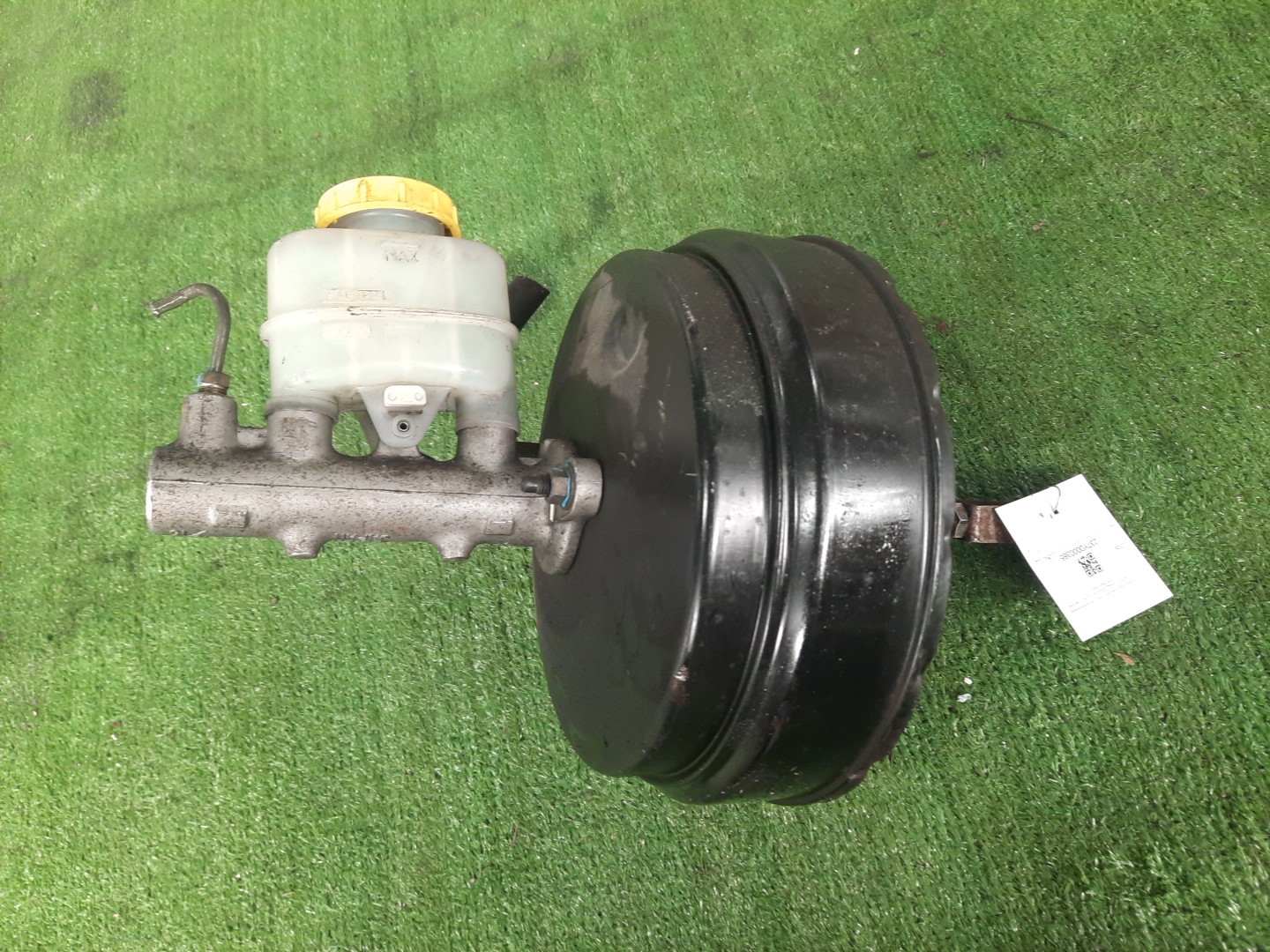 Главный тормозной цилиндр NISSAN AVENIR PW11 SR20DE 2329 1 ракурс