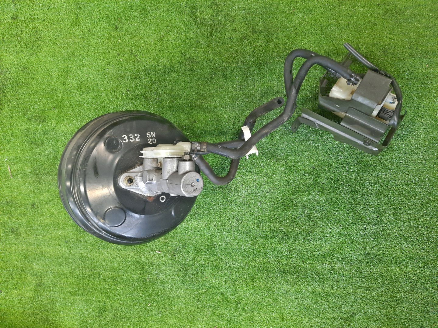 Главный тормозной цилиндр MITSUBISHI GRANDIS NA4W 4G69 2545 2 ракурс