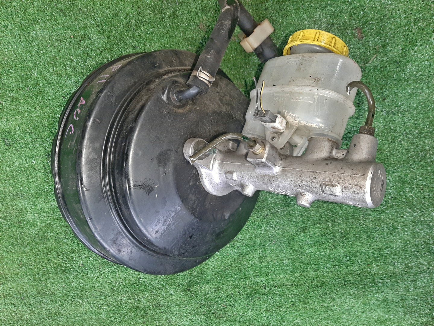 Главный тормозной цилиндр NISSAN PRIMERA QP11 QG18DE 2574 2 ракурс
