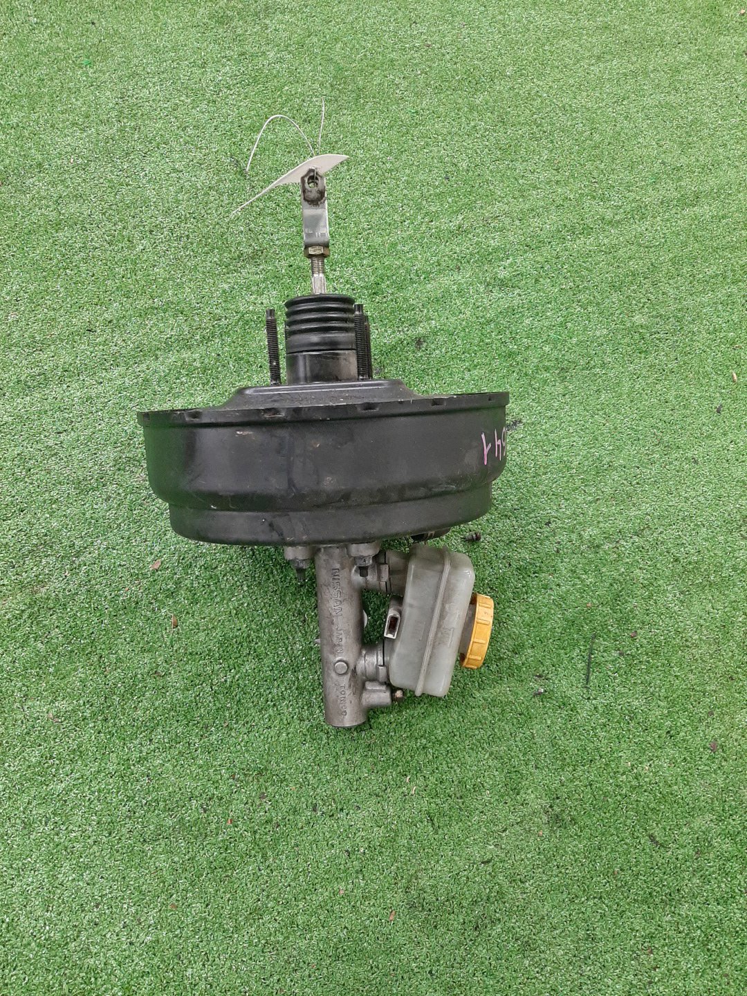 Главный тормозной цилиндр NISSAN RNESSA PNN30 KA24DE 2641 2 ракурс