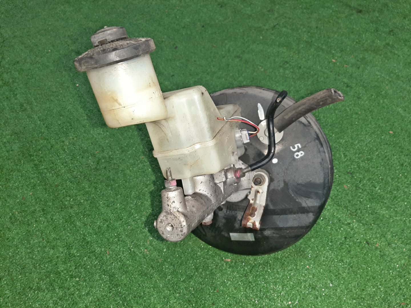 Главный тормозной цилиндр TOYOTA COROLLA NZE121 1NZ-FE 2651 3 ракурс