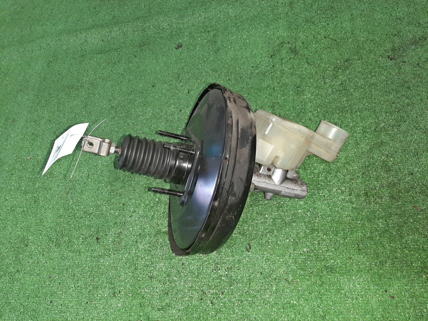 Главный тормозной цилиндр TOYOTA PROBOX NCP51V, NCP58G, NCP55V, NCP50V, NCP59G, NLP51 1NZ-FE 0941 2 ракурс