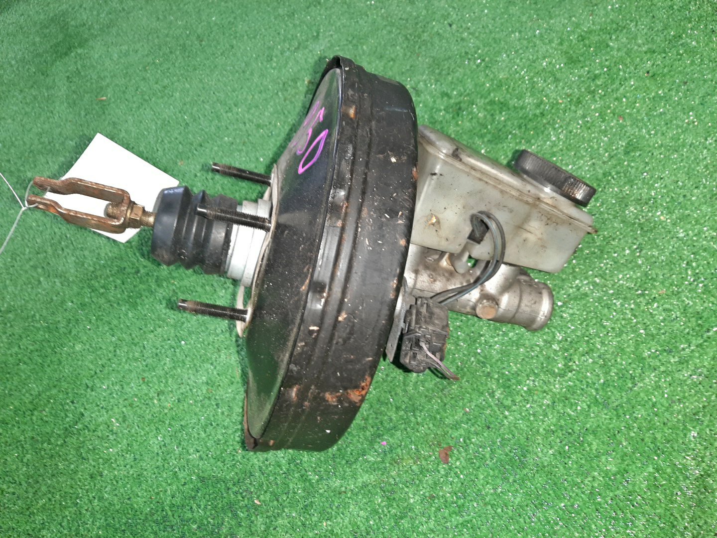 Главный тормозной цилиндр MAZDA CAPELLA GF8P FP-DE 0950 2 ракурс