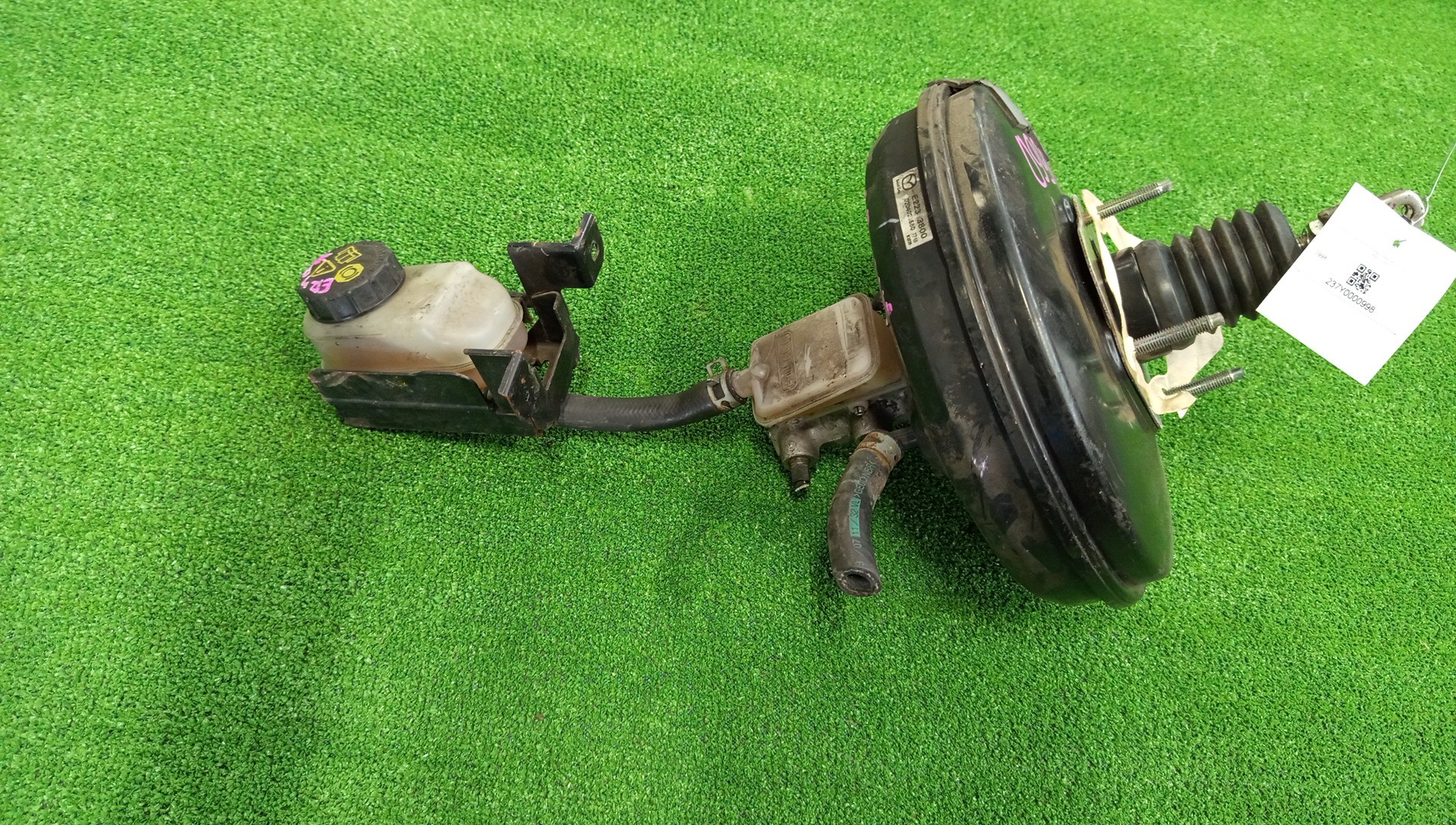 Главный тормозной цилиндр MAZDA CX-7 ER3P L3-VDT 0998 3 ракурс