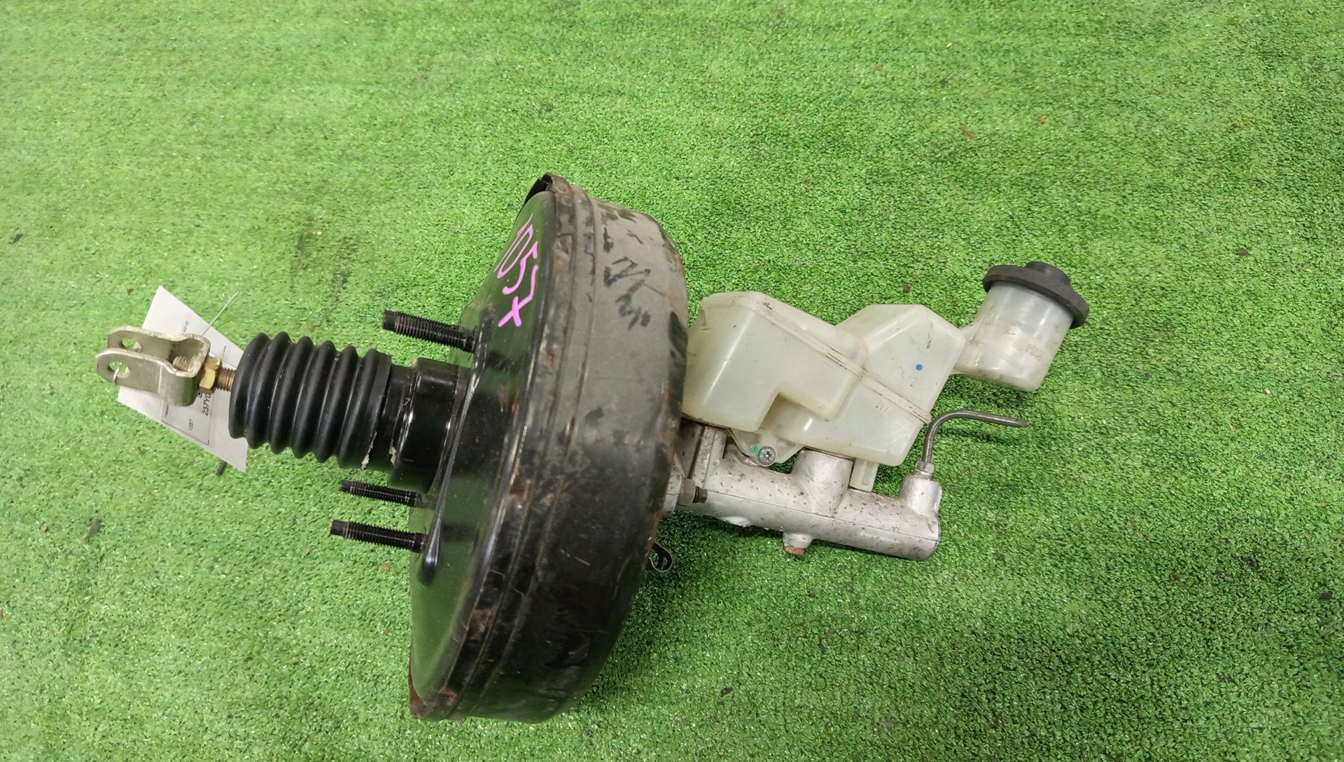 Главный тормозной цилиндр TOYOTA VOLTZ ZZE137 2ZZ-GE 1057 2 ракурс